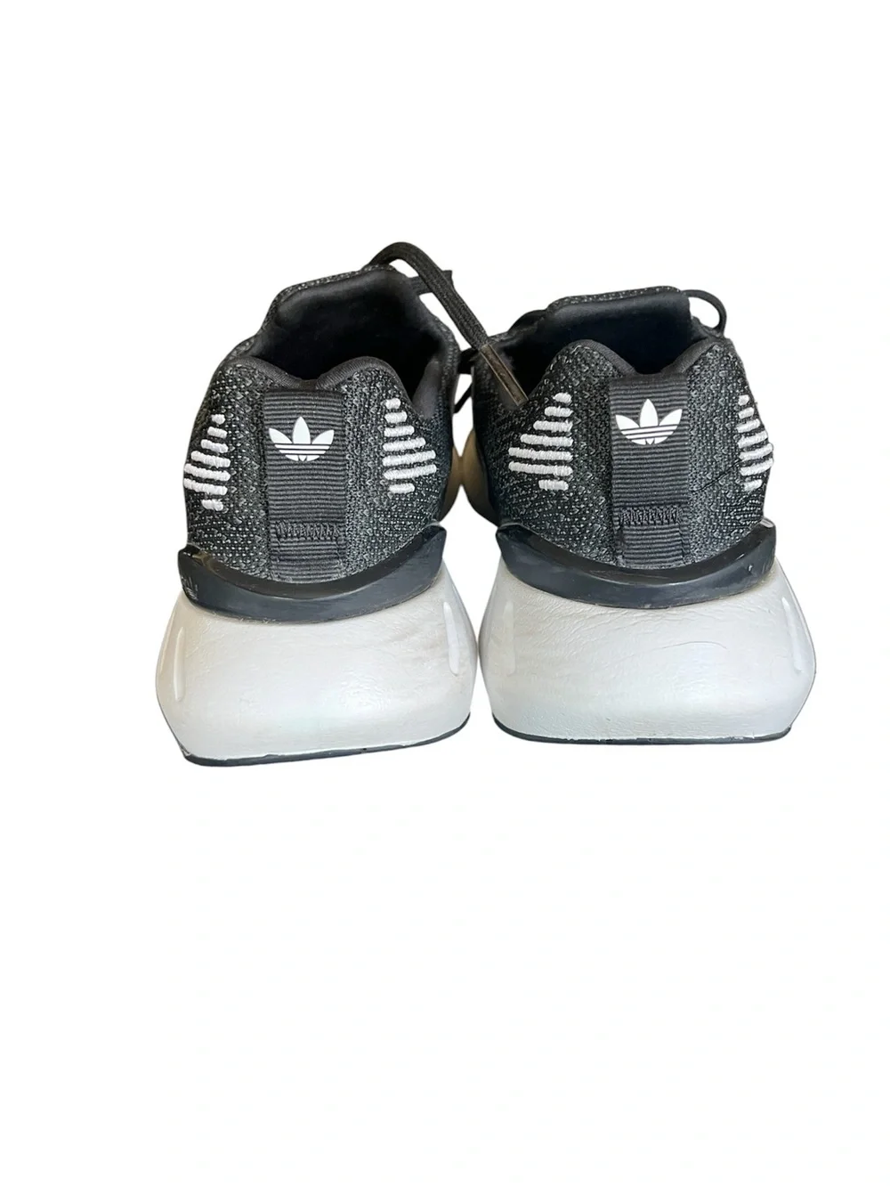 Adidas Originals Swift Run 22 Mens Size 8 Running Shoes Athletic Sneakers